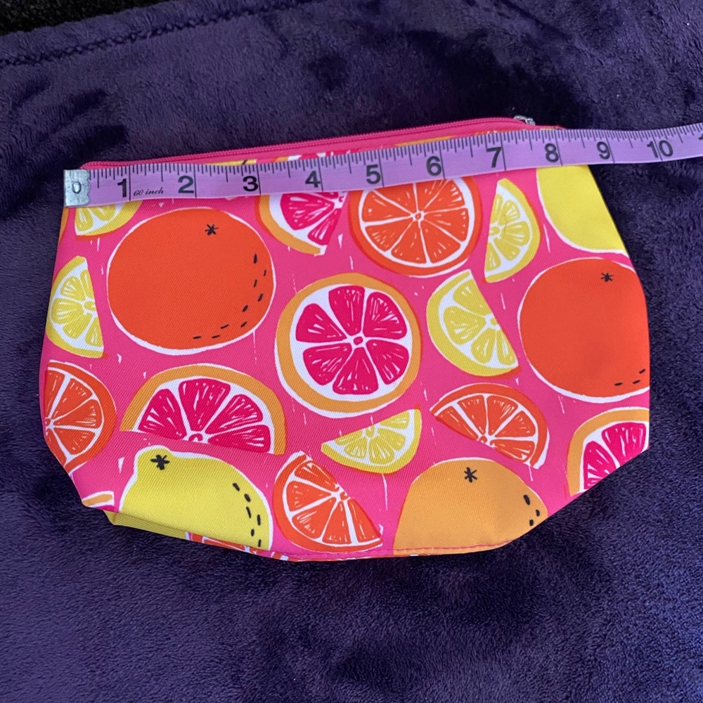Clinique citrus makeup bag - Picture 2 of 9